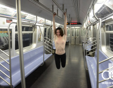 Stoya Desnuda en el subterraneo de Nueva York  (53)
