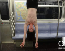 Stoya Desnuda en el subterraneo de Nueva York  (66)